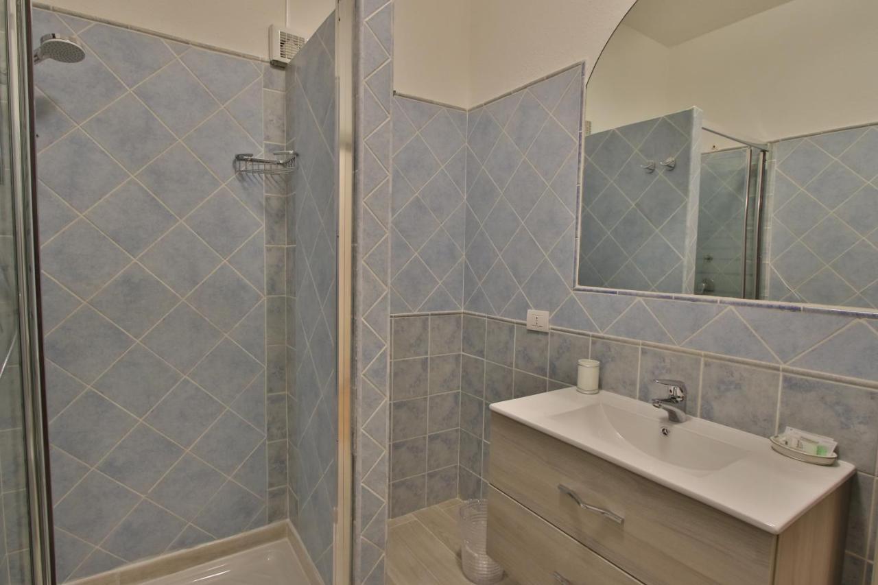 Les Chambres Au Centre San Teodoro  Exteriér fotografie
